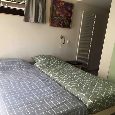 'het T-huisje' Volledig Ingerichte Appartement